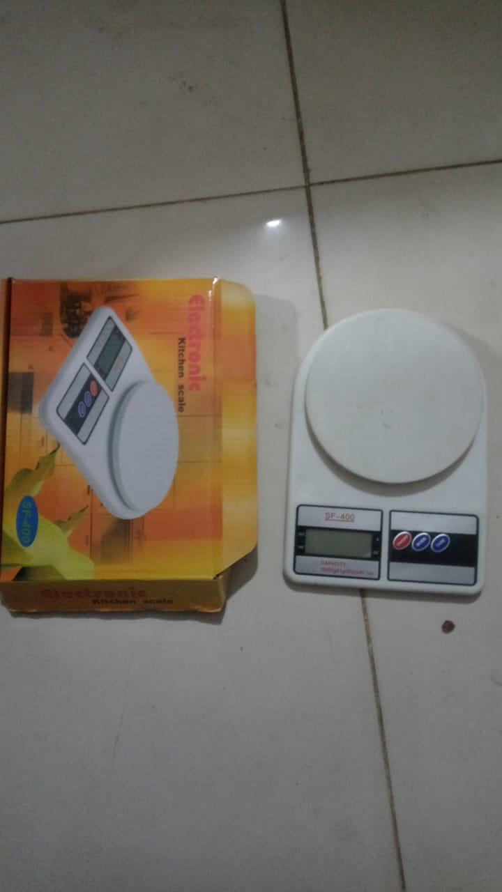 Digital Kitchen Weighing Scale - 10kg Capacity, Durable & Accurate (g & oz Measurement, No-LED)